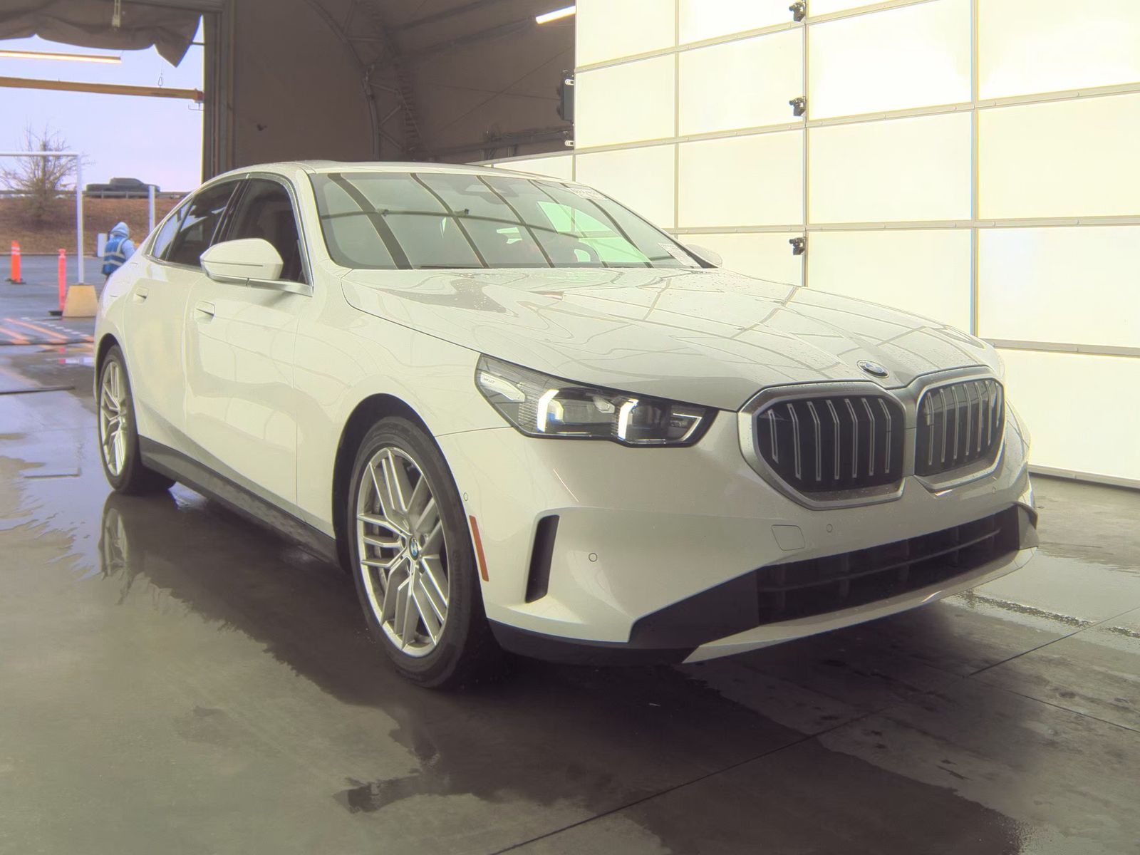 2025 BMW 5 Series 530i RWD