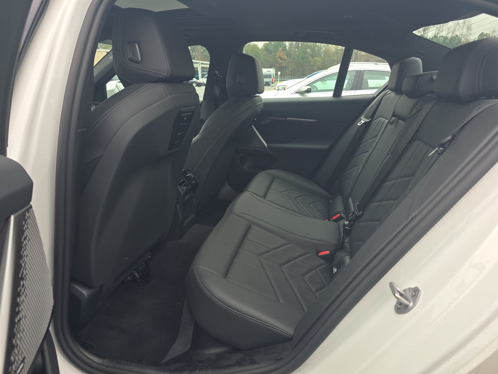 2025 BMW 5 Series 530i RWD