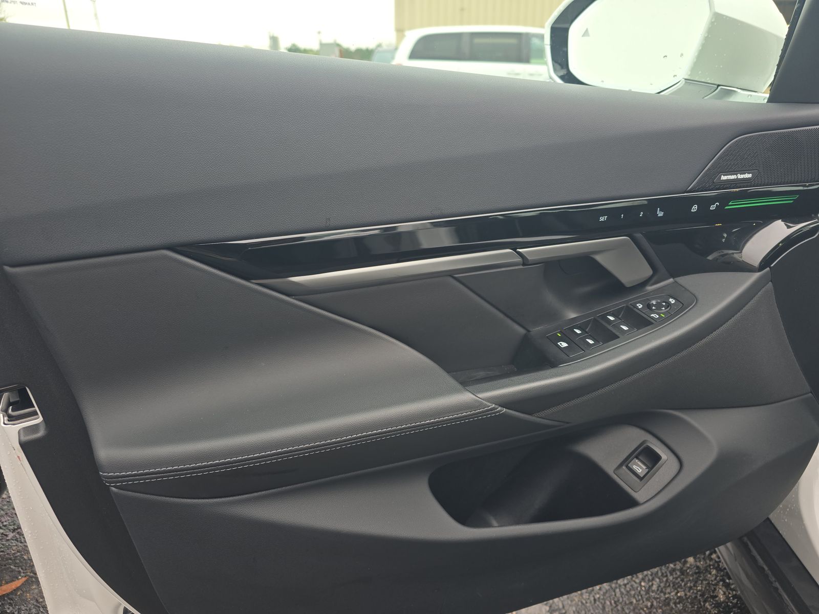 2025 BMW 5 Series 530i RWD