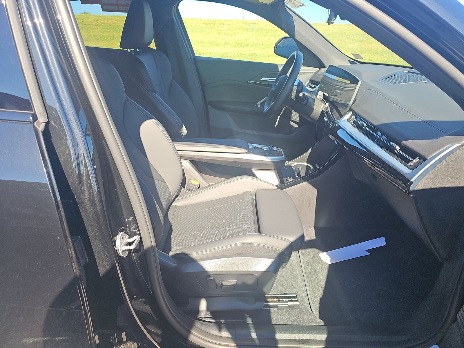 2025 BMW X2 xDrive28i AWD