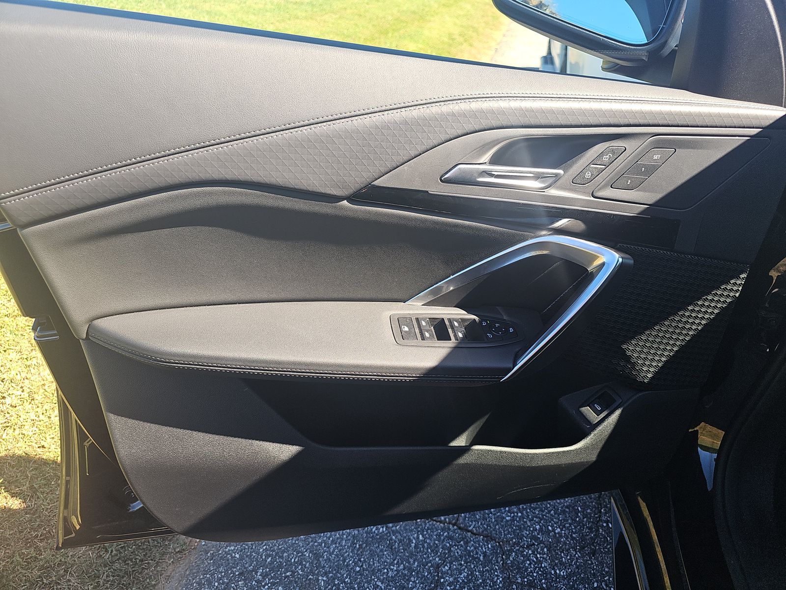 2025 BMW X2 xDrive28i AWD