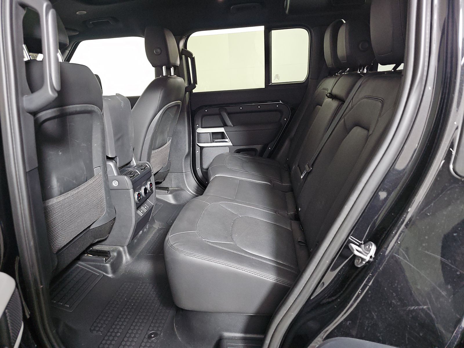 2023 Land Rover Defender 110 30th Anniversary Edition AWD