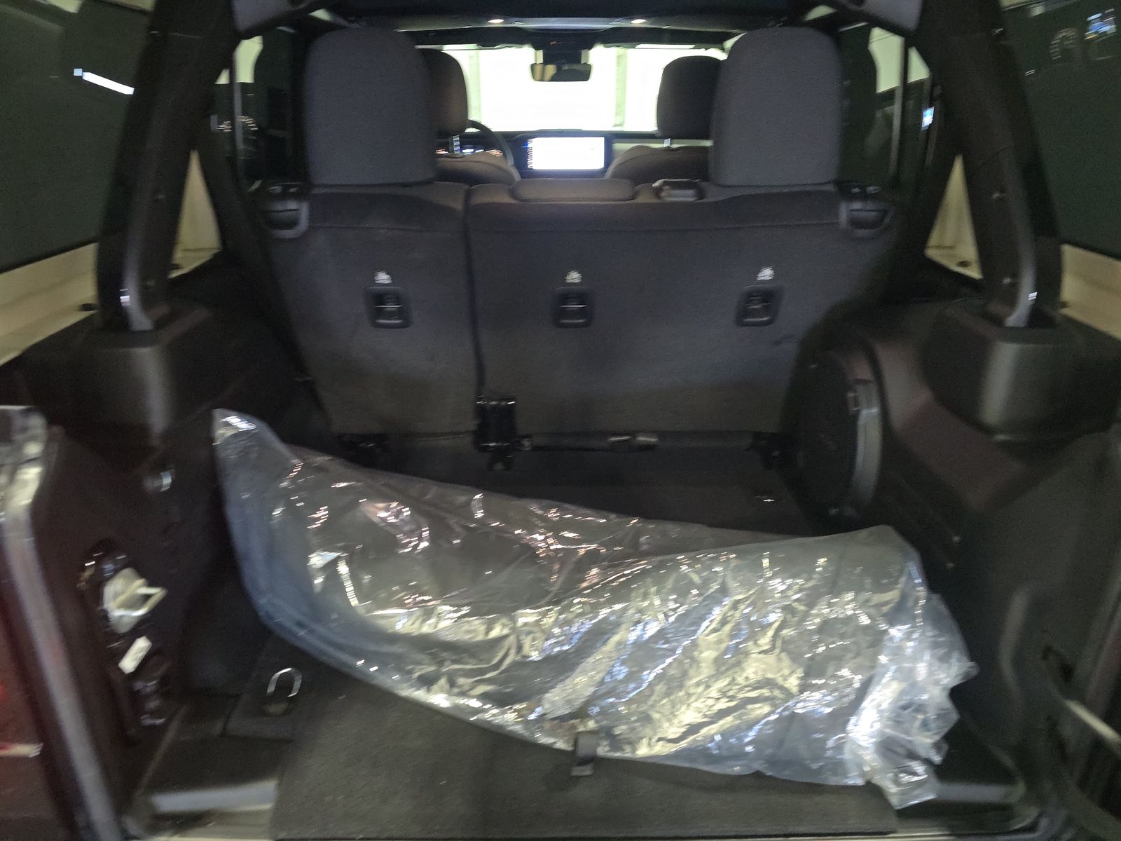 2024 Jeep Wrangler Sahara AWD