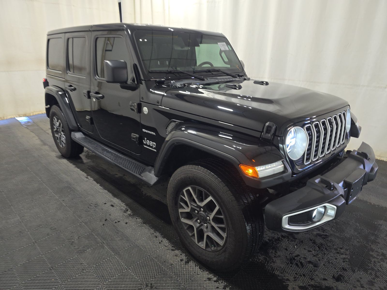 2024 Jeep Wrangler Sahara AWD