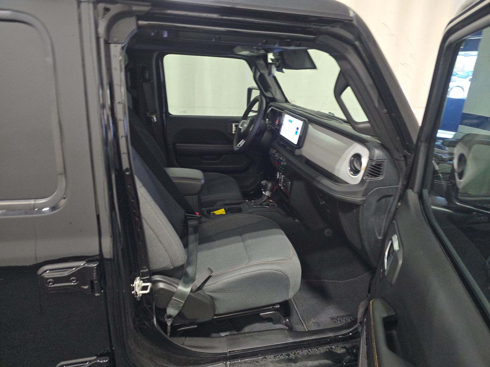 2024 Jeep Wrangler Sahara AWD