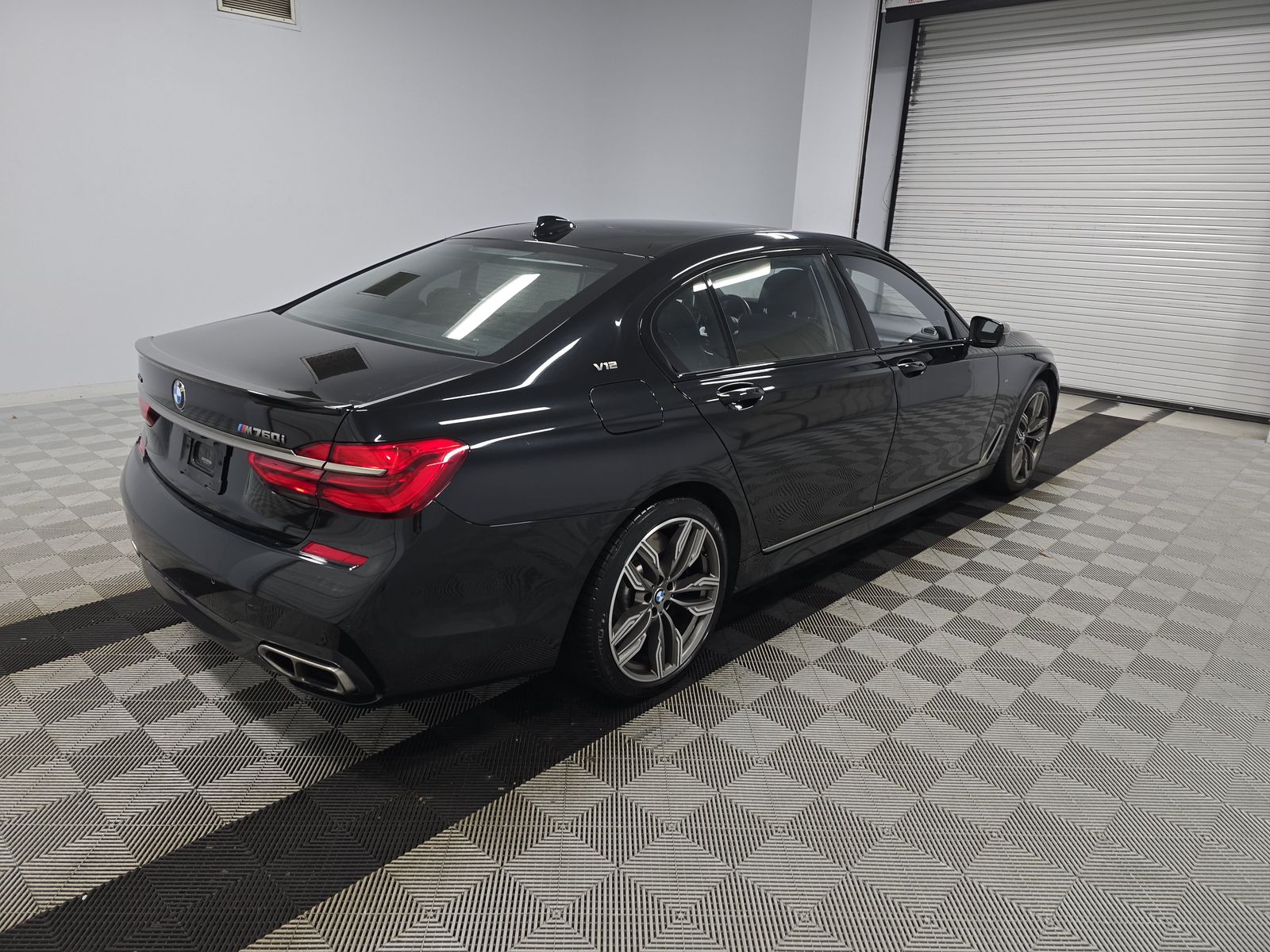 2018 BMW 7 Series M760i xDrive AWD