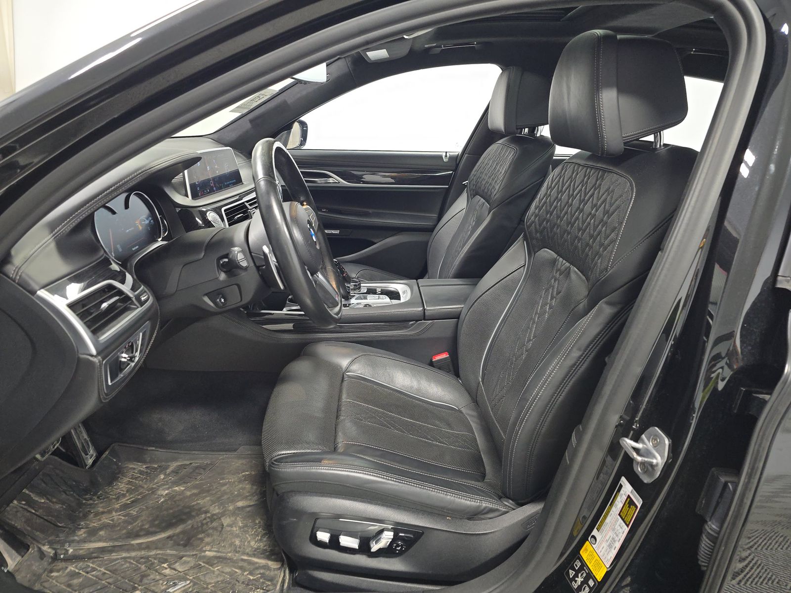 2018 BMW 7 Series M760i xDrive AWD