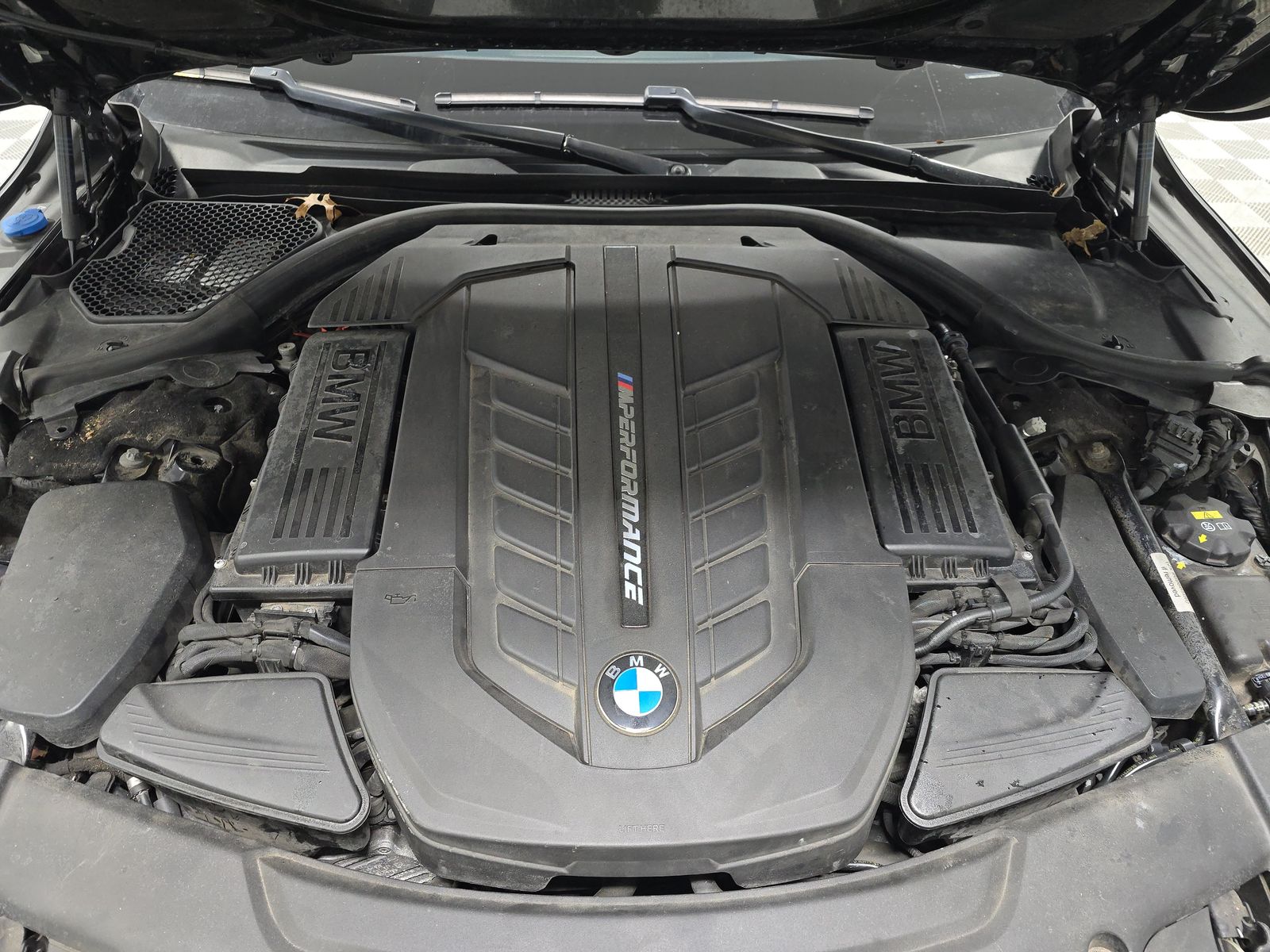 2018 BMW 7 Series M760i xDrive AWD