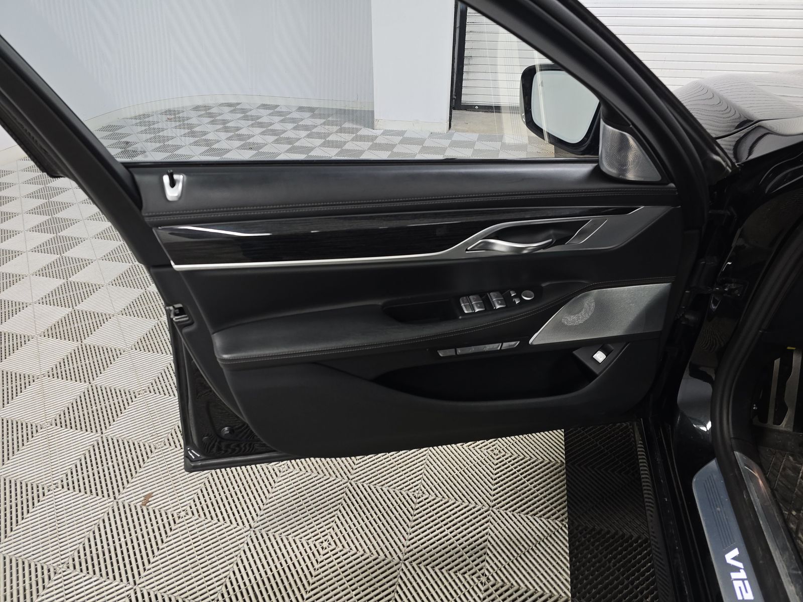 2018 BMW 7 Series M760i xDrive AWD