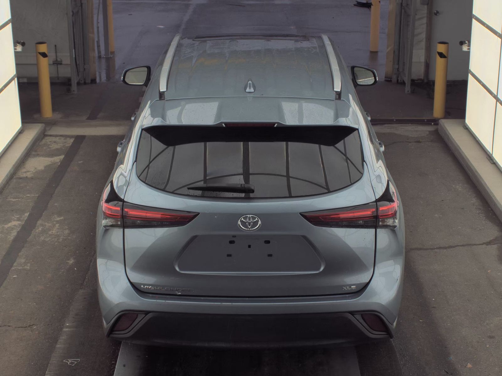 2023 Toyota Highlander XLE FWD