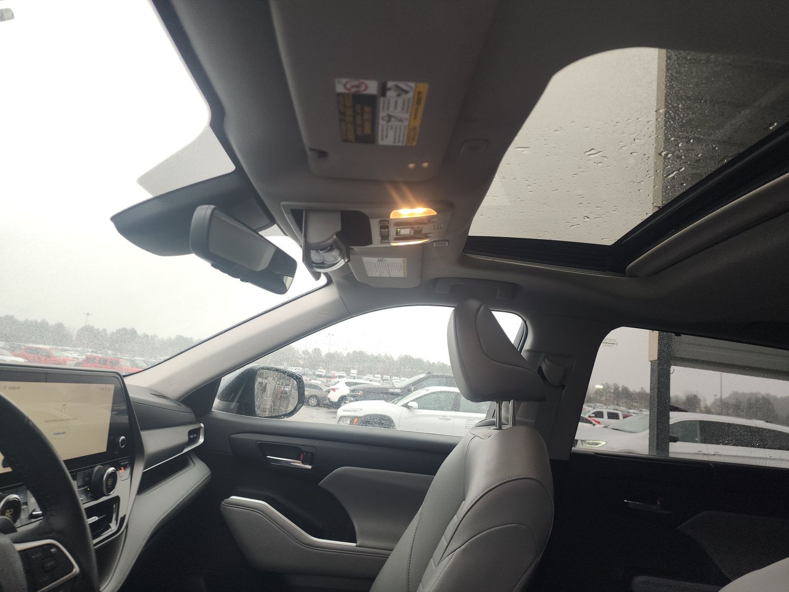 2023 Toyota Highlander XLE FWD