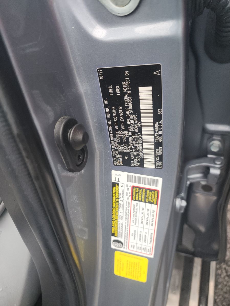 2023 Toyota Highlander XLE FWD