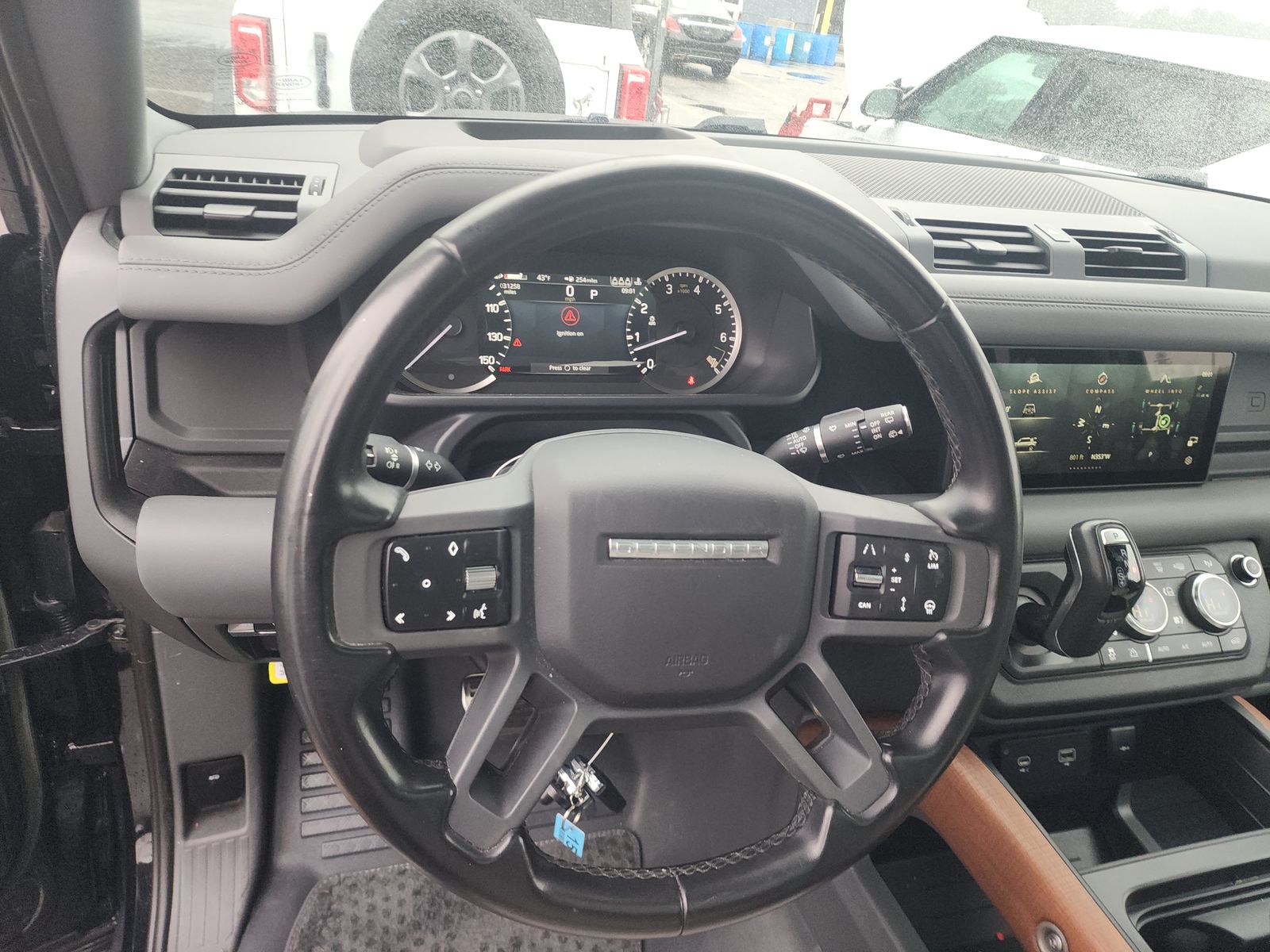 2023 Land Rover Defender 110 X-Dynamic SE AWD