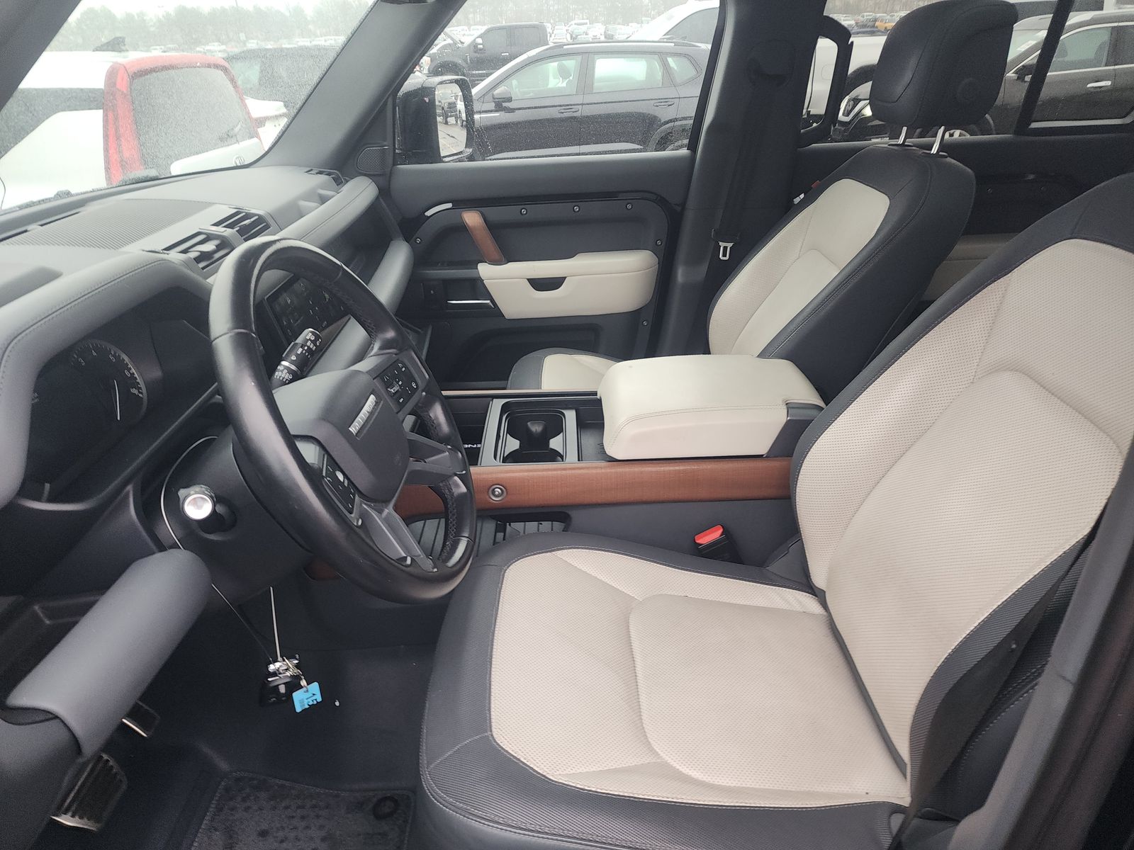 2023 Land Rover Defender 110 X-Dynamic SE AWD