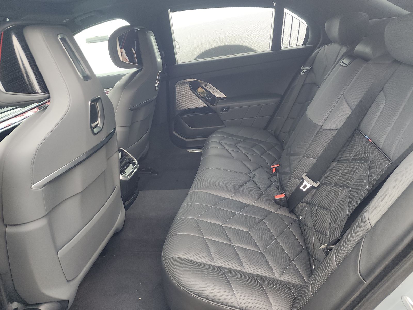 2025 BMW 7 Series 740i xDrive AWD