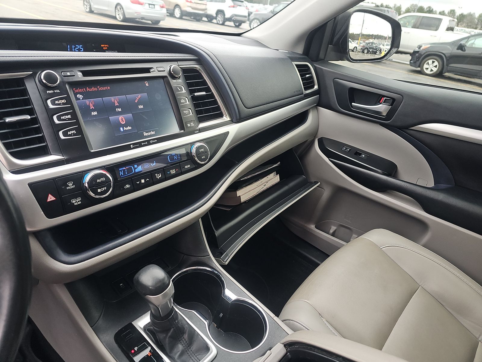 2019 Toyota Highlander XLE FWD