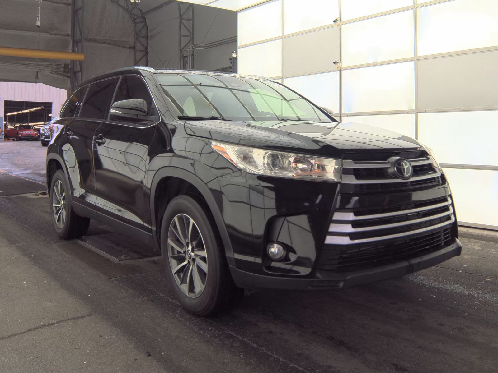 2019 Toyota Highlander XLE FWD