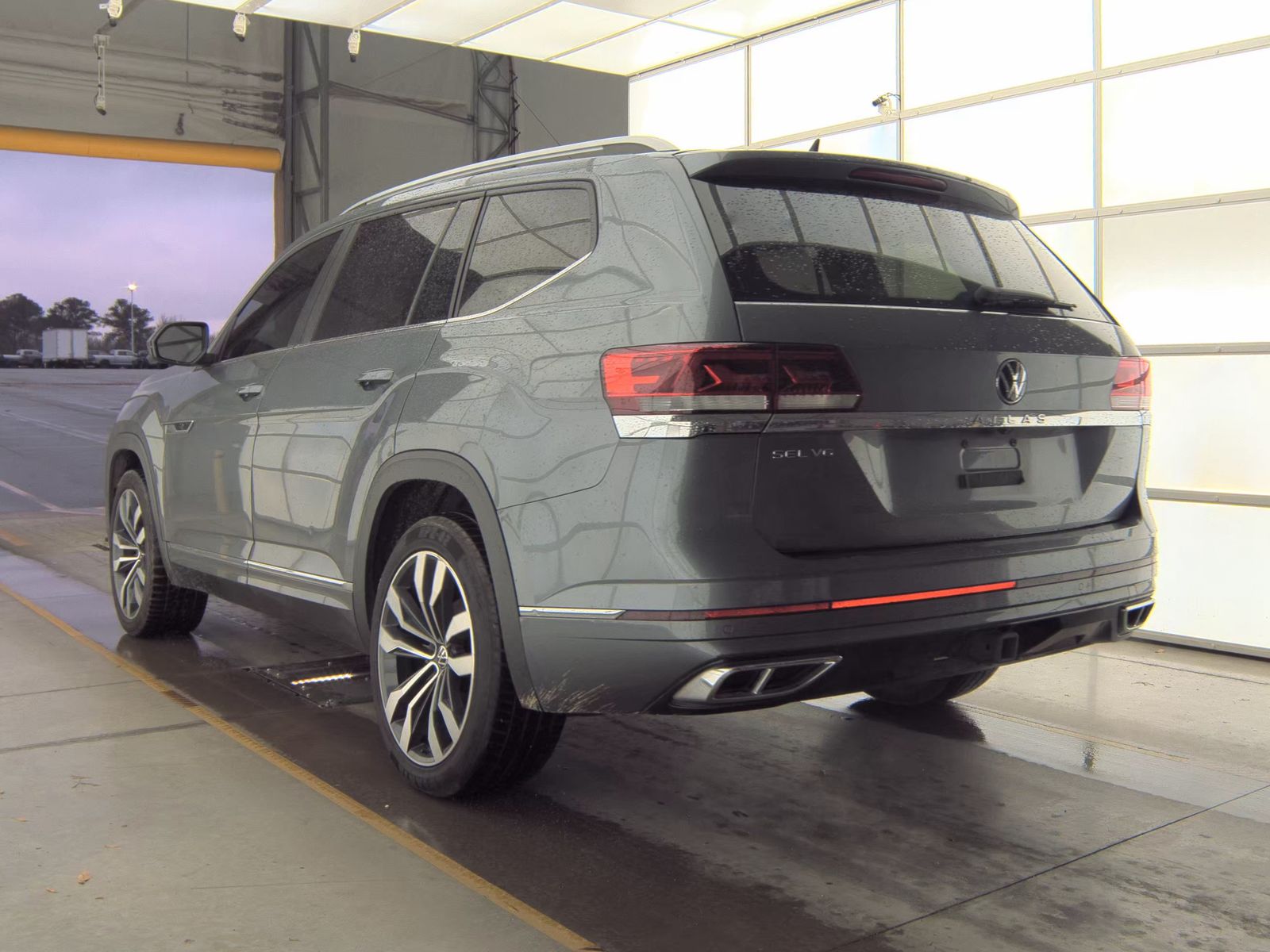 2021 Volkswagen Atlas 3.6L SEL R-Line FWD