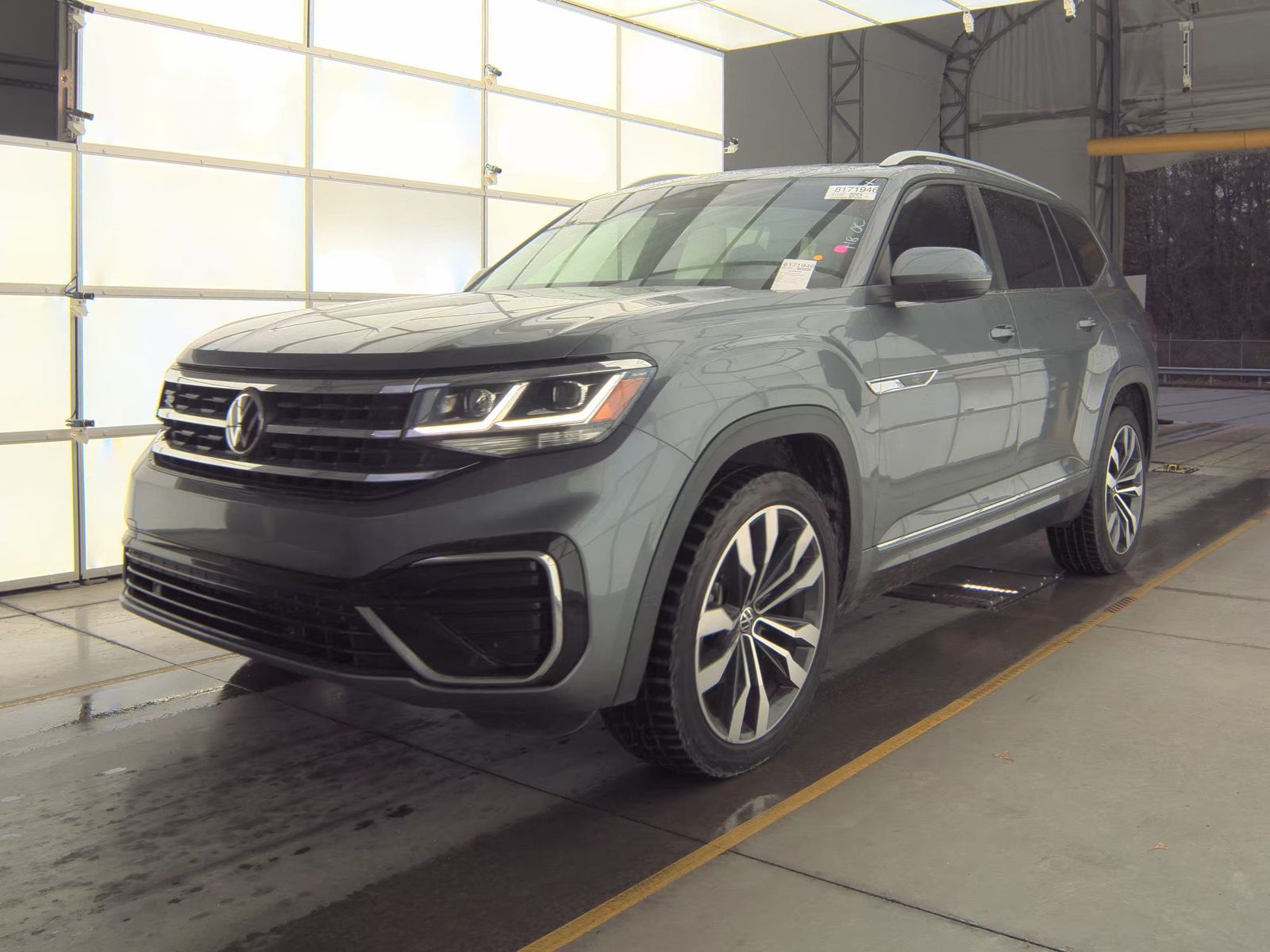 2021 Volkswagen Atlas 3.6L SEL R-Line FWD
