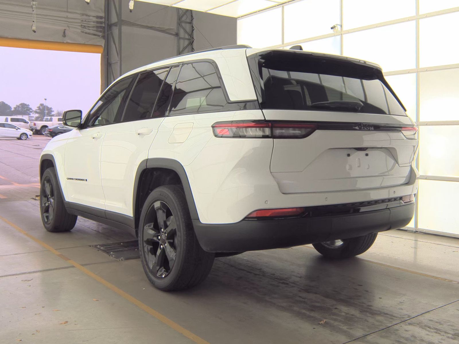2022 Jeep Grand Cherokee Altitude RWD