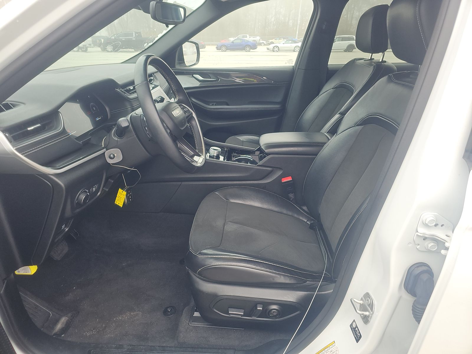 2022 Jeep Grand Cherokee Altitude RWD