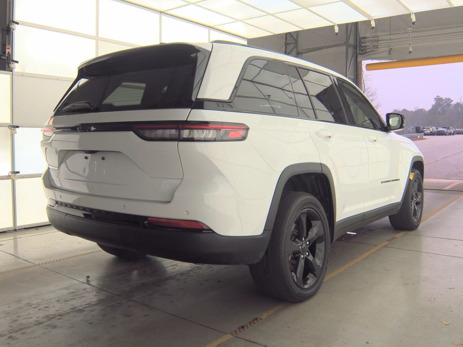 2022 Jeep Grand Cherokee Altitude RWD