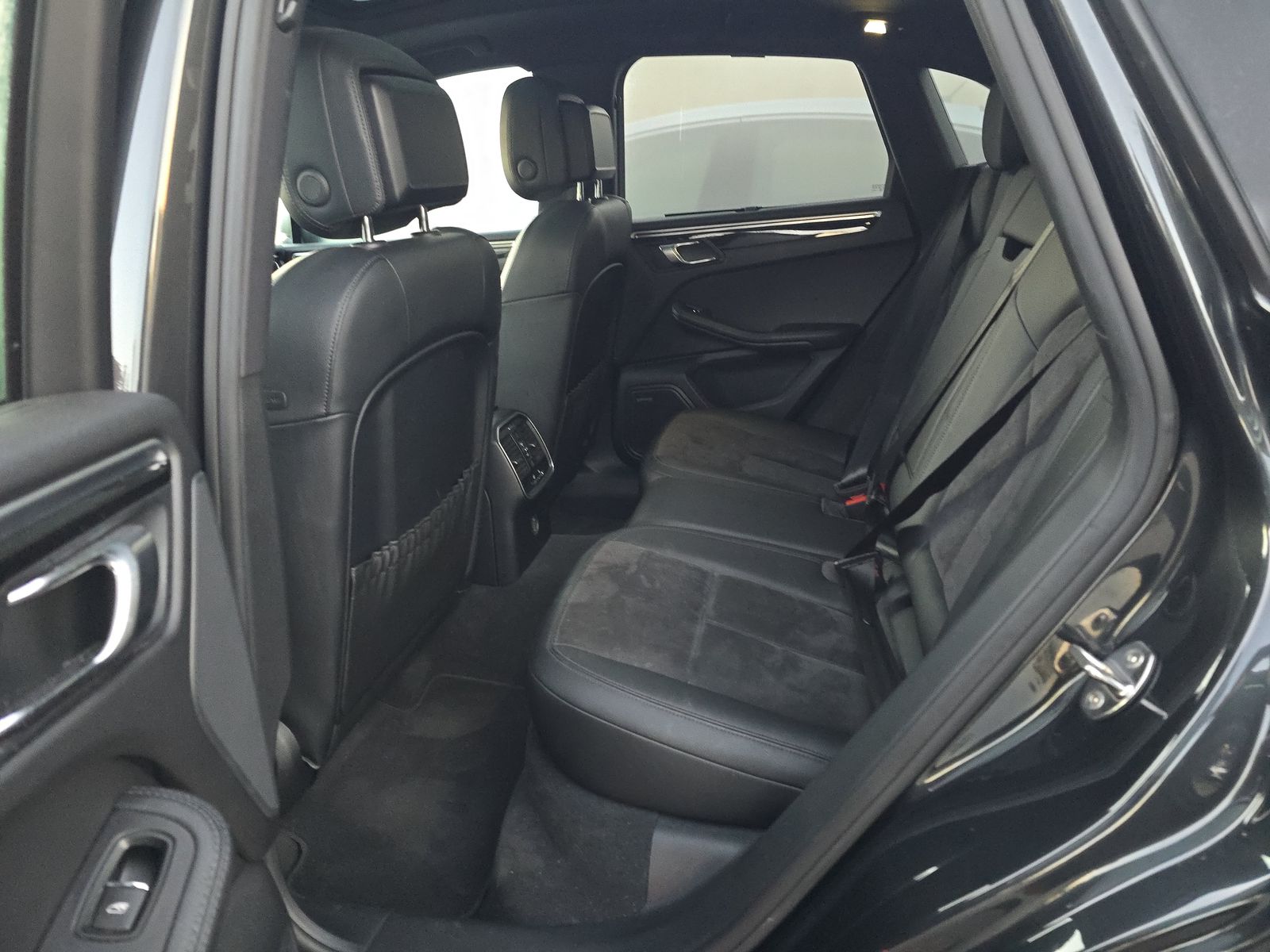 2017 Porsche Macan S AWD