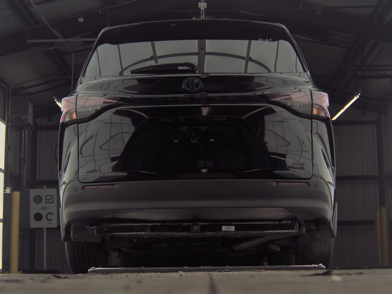 2024 Toyota Sienna Woodland Edition AWD