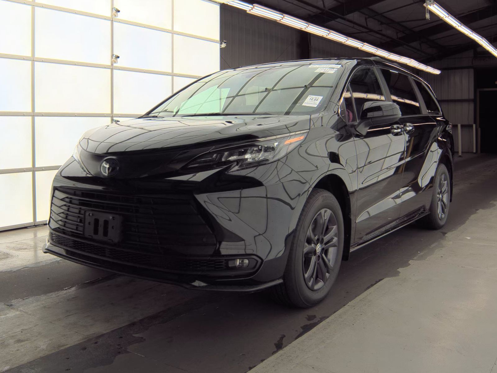 2024 Toyota Sienna Woodland Edition AWD