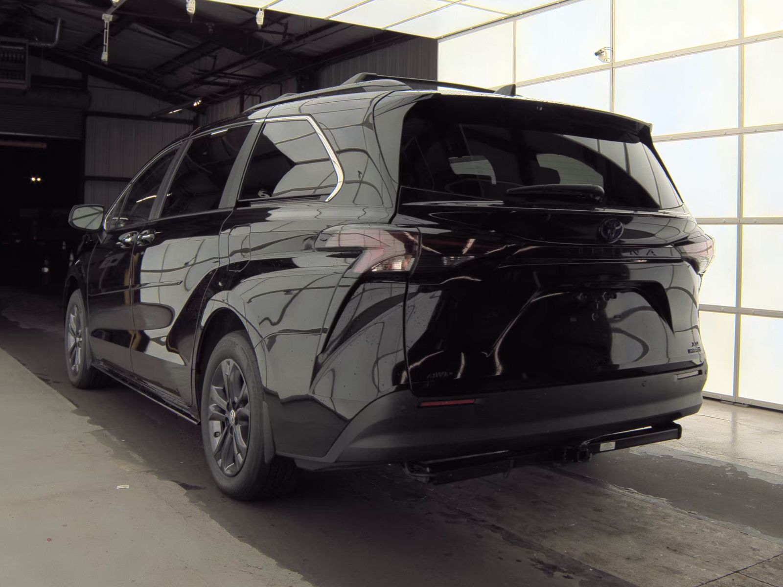 2024 Toyota Sienna Woodland Edition AWD