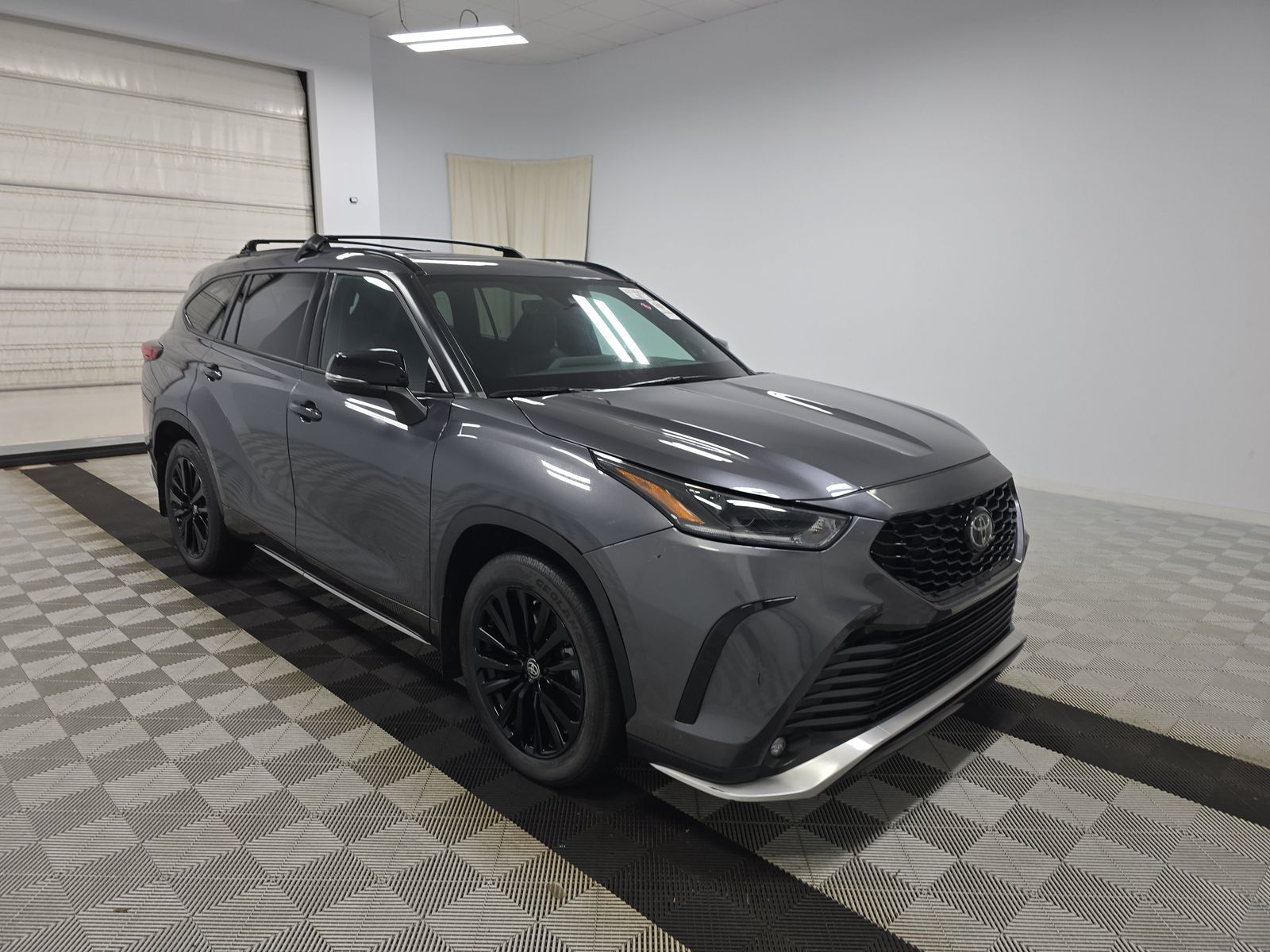 2023 Toyota Highlander XSE FWD