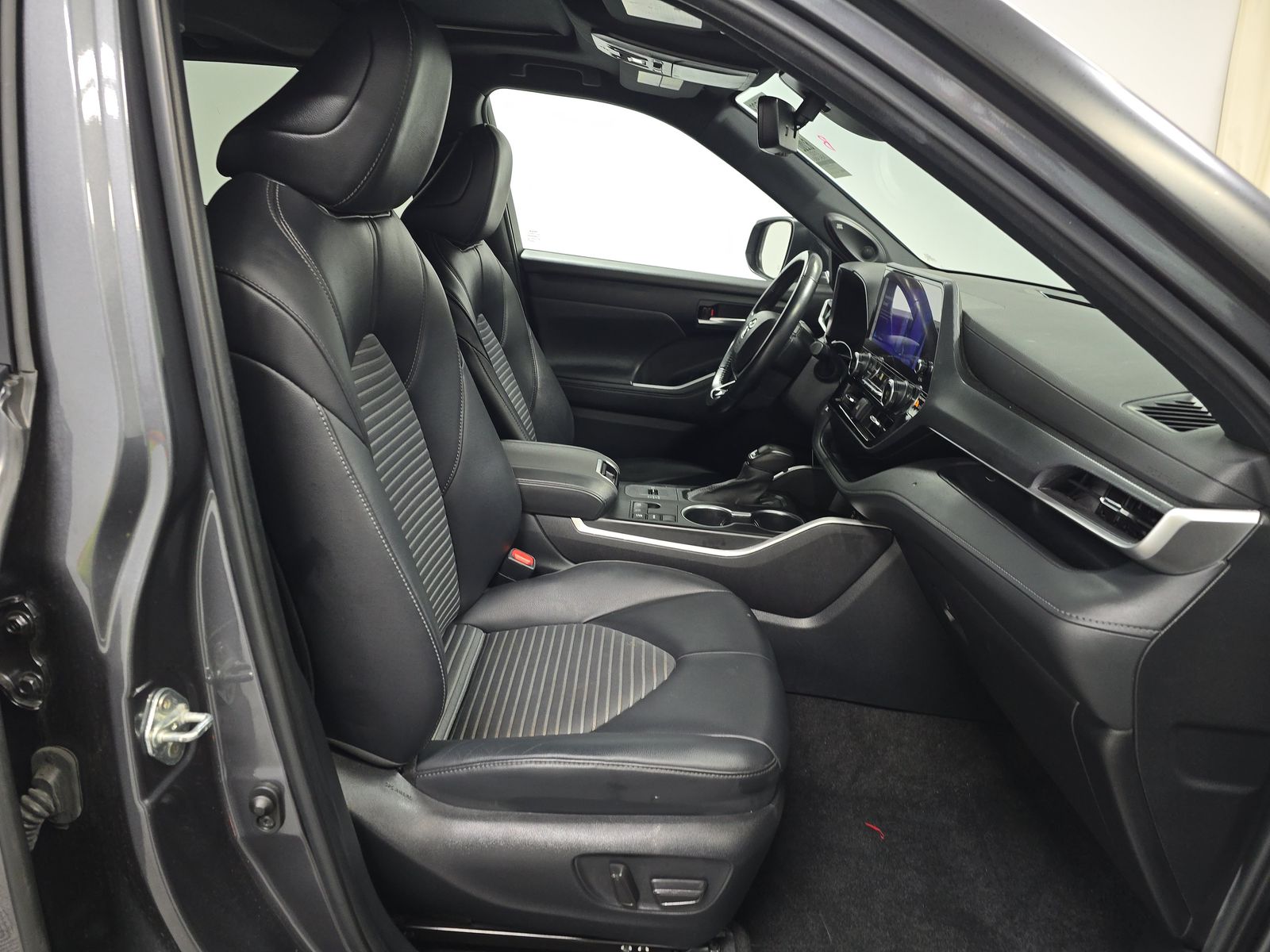 2023 Toyota Highlander XSE FWD