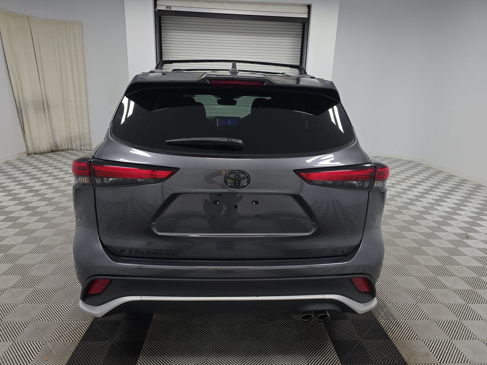 2023 Toyota Highlander XSE FWD