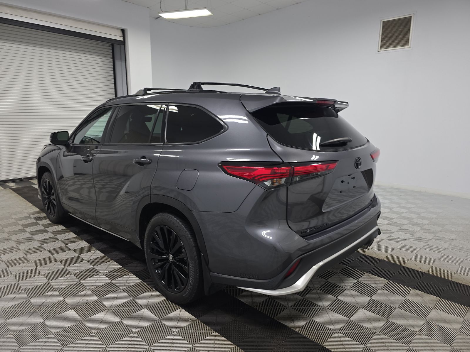 2023 Toyota Highlander XSE FWD