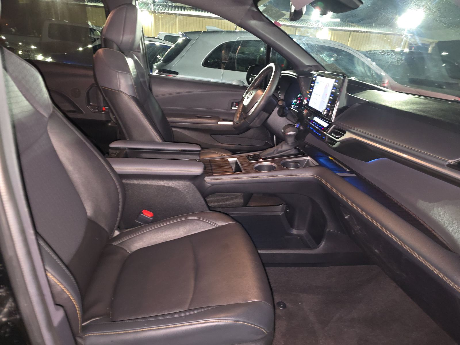 2024 Toyota Sienna Woodland Edition AWD