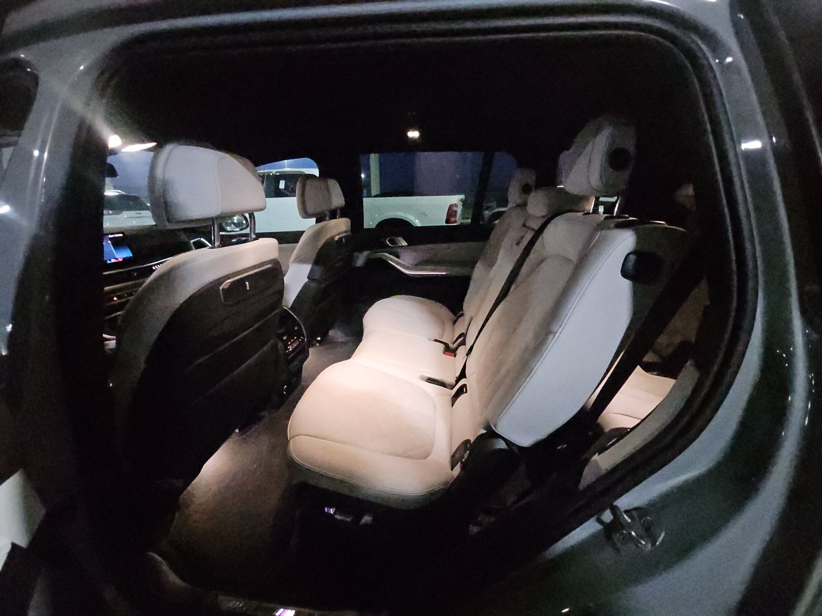 2023 BMW X7 xDrive40i AWD