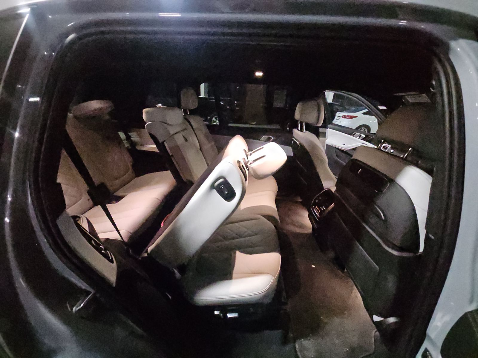 2023 BMW X7 xDrive40i AWD