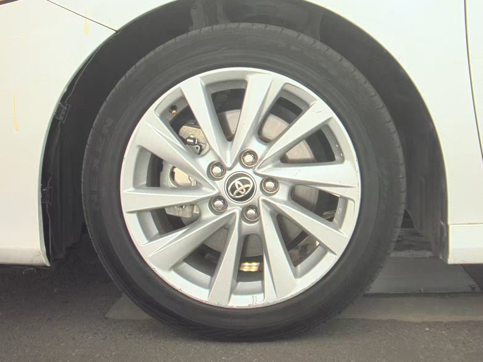 2024 Toyota Camry LE FWD