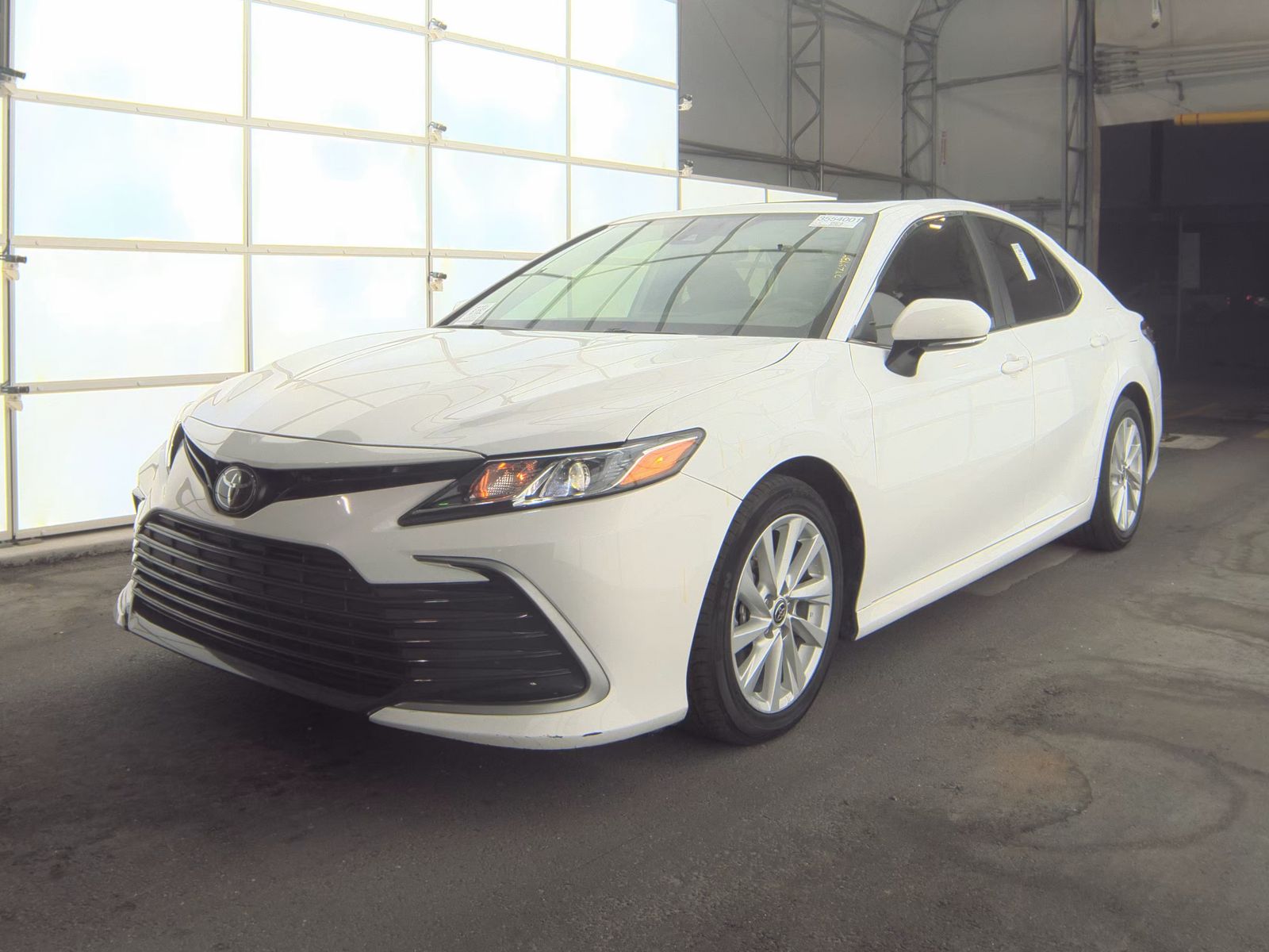 2024 Toyota Camry LE FWD