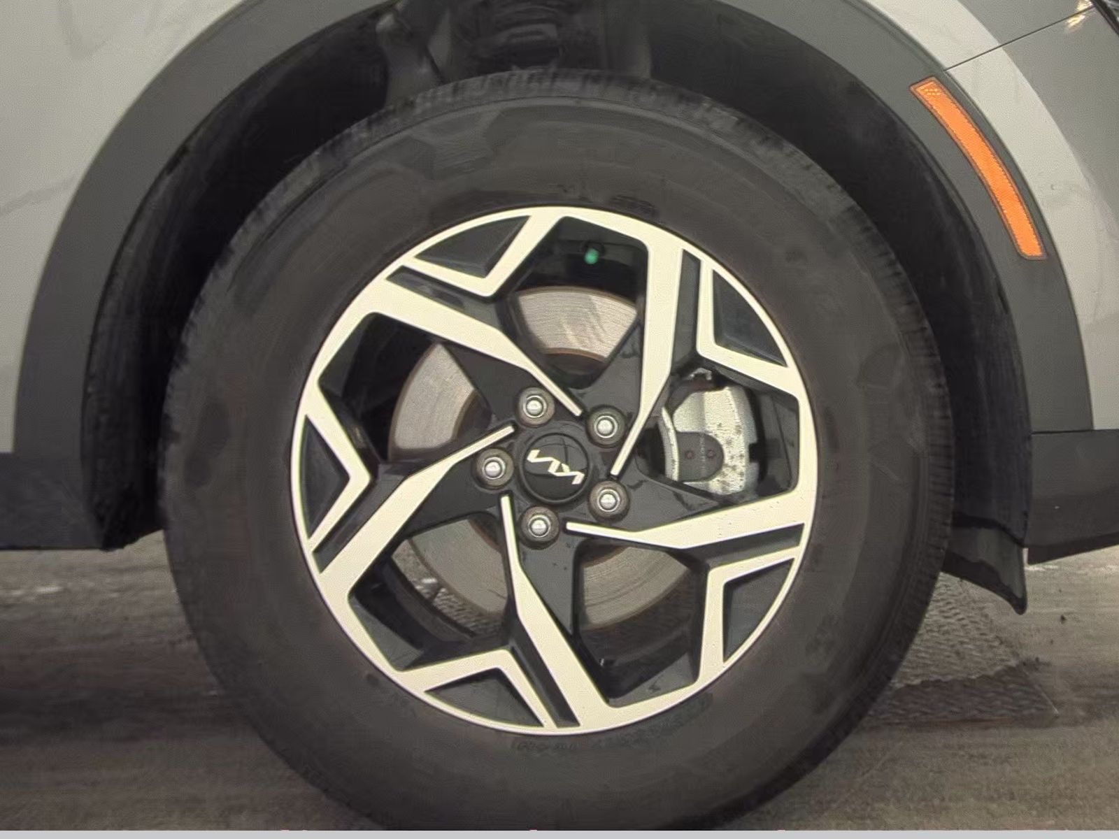 2024 Kia Sportage LX AWD