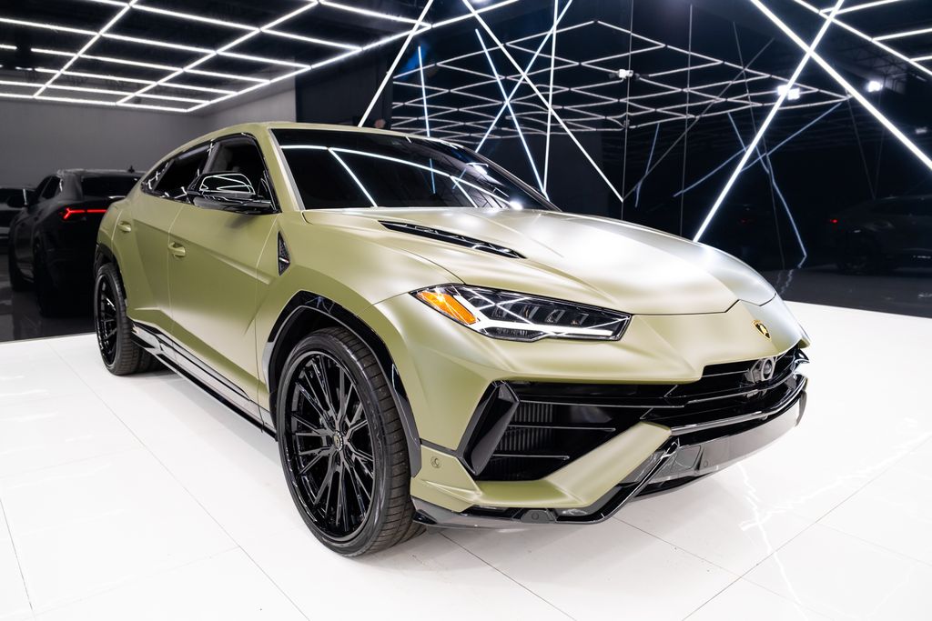 2024 Lamborghini Urus S AWD