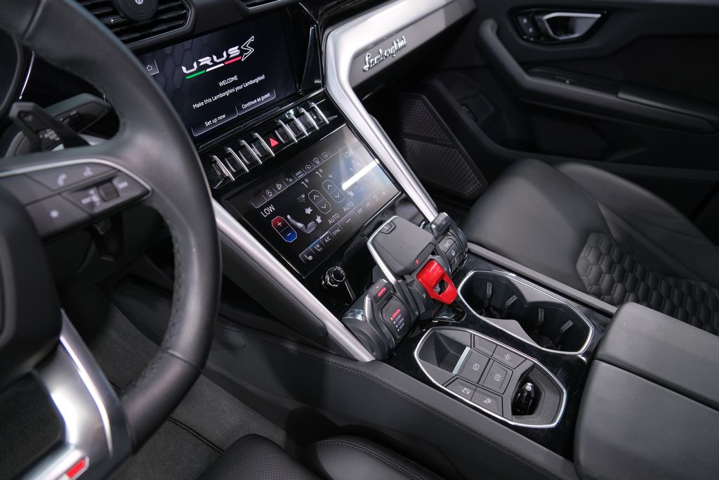 2024 Lamborghini Urus S AWD