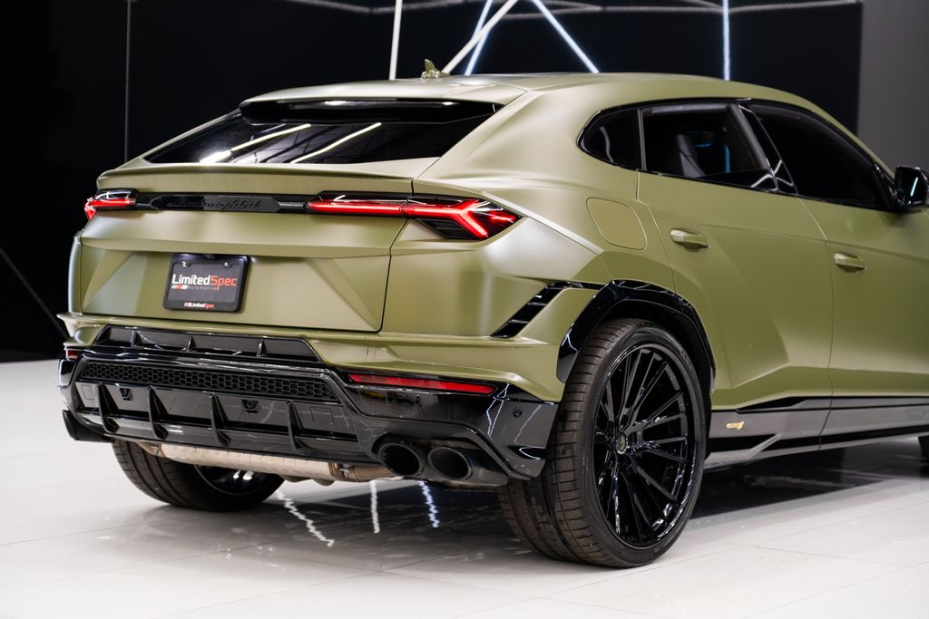 2024 Lamborghini Urus S AWD