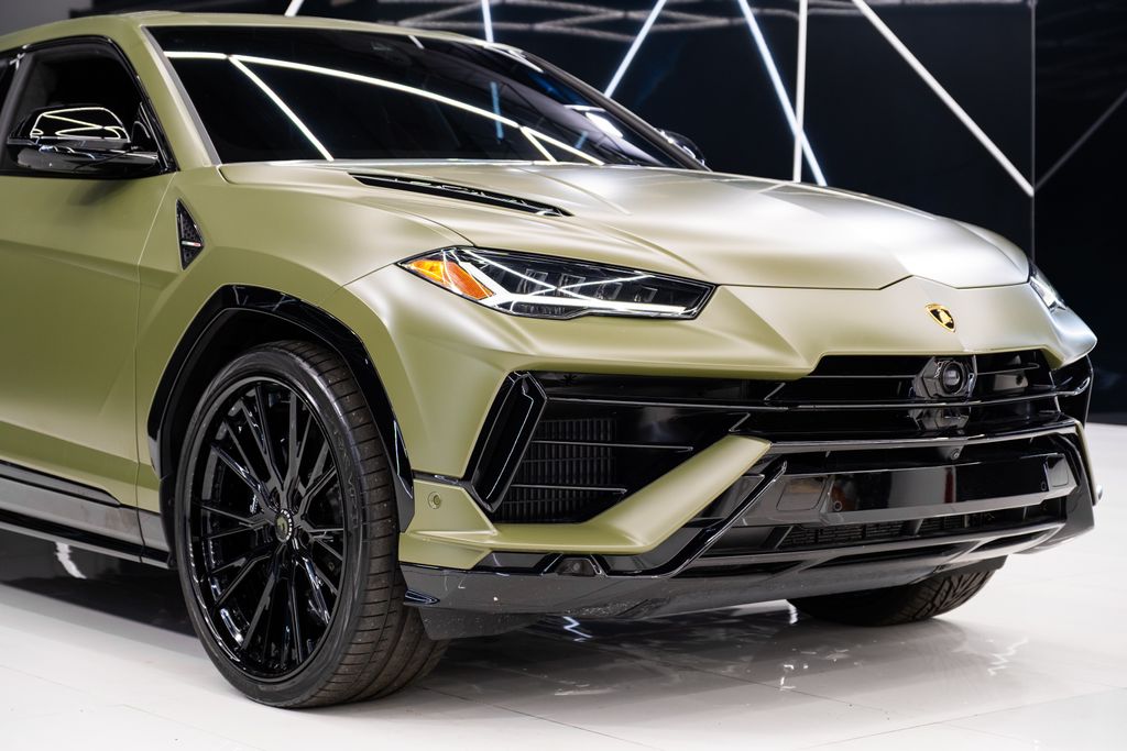 2024 Lamborghini Urus S AWD