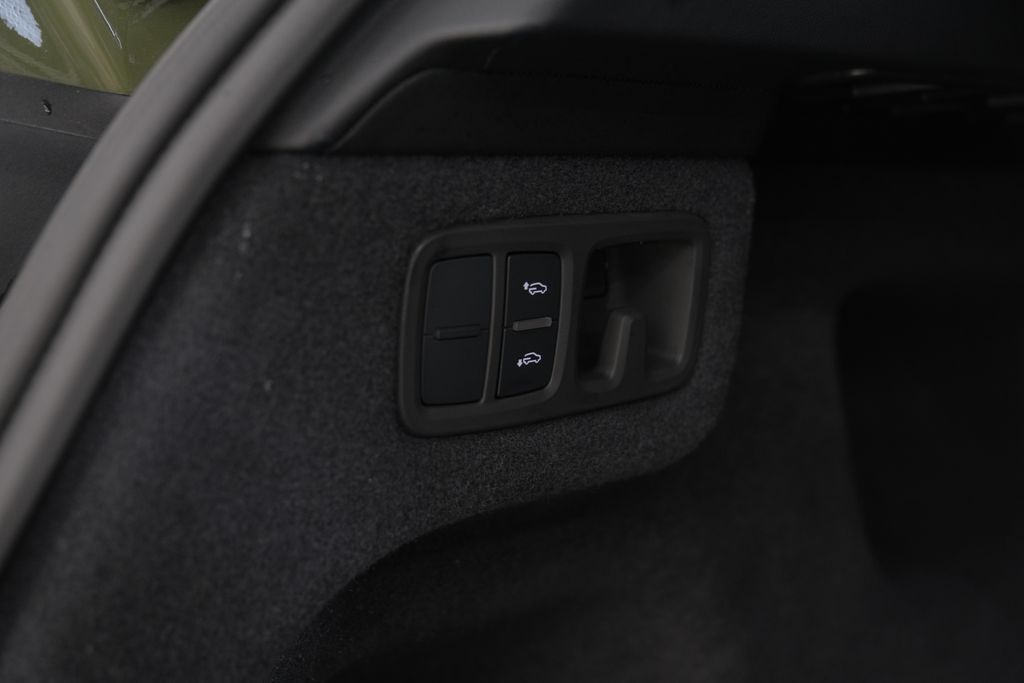 2024 Lamborghini Urus S AWD