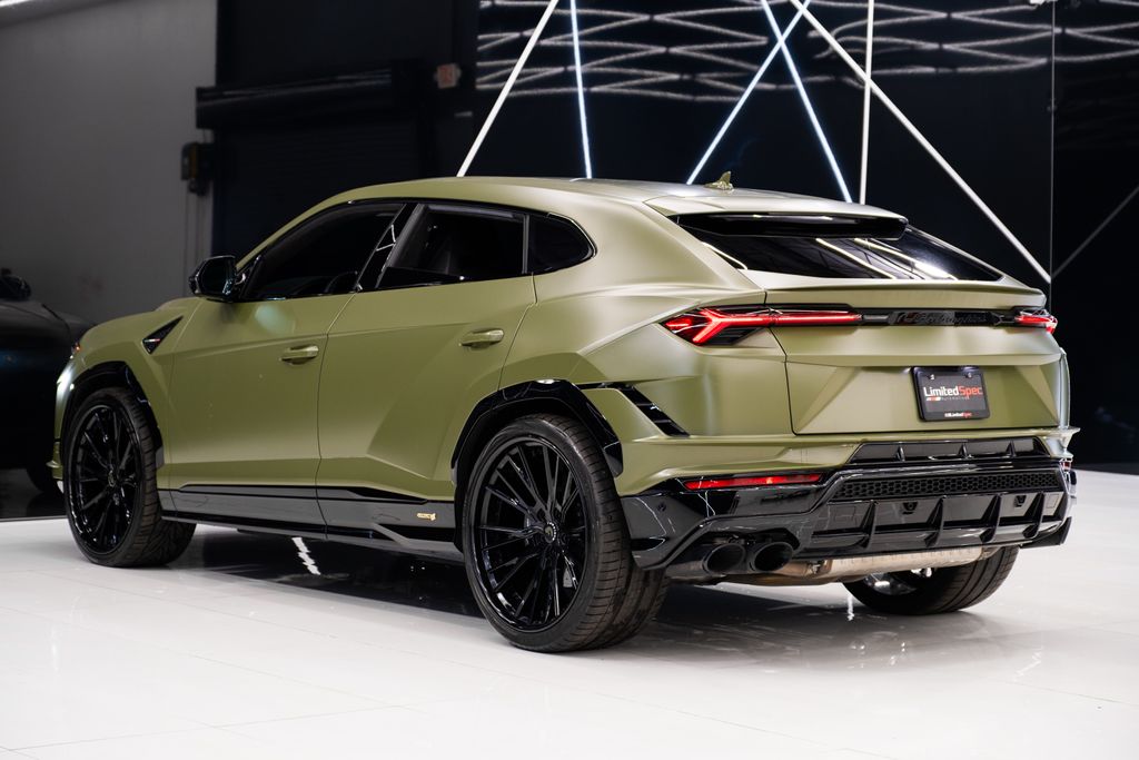 2024 Lamborghini Urus S AWD