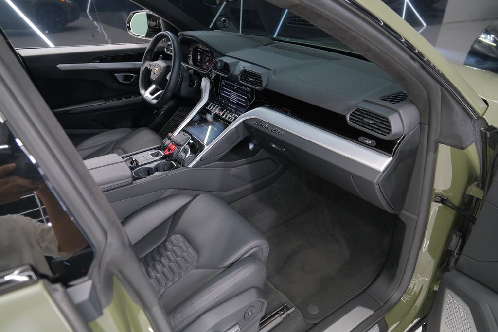 2024 Lamborghini Urus S AWD