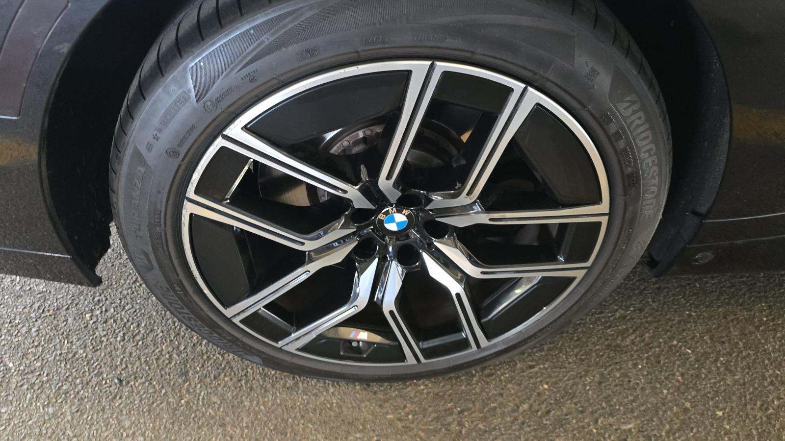 2023 BMW 7 Series 760i xDrive AWD