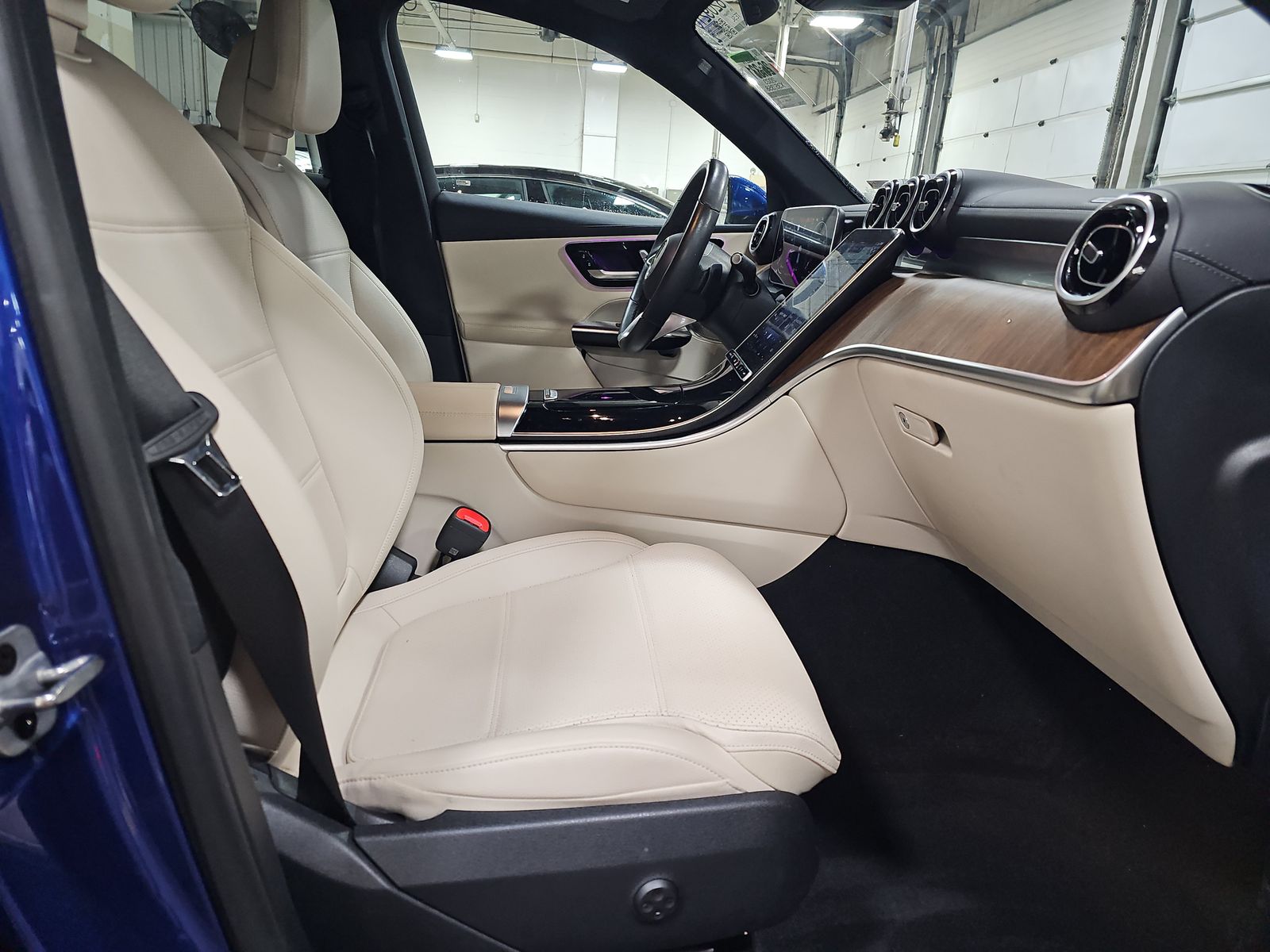 2023 Mercedes-Benz GLC GLC 300 AWD