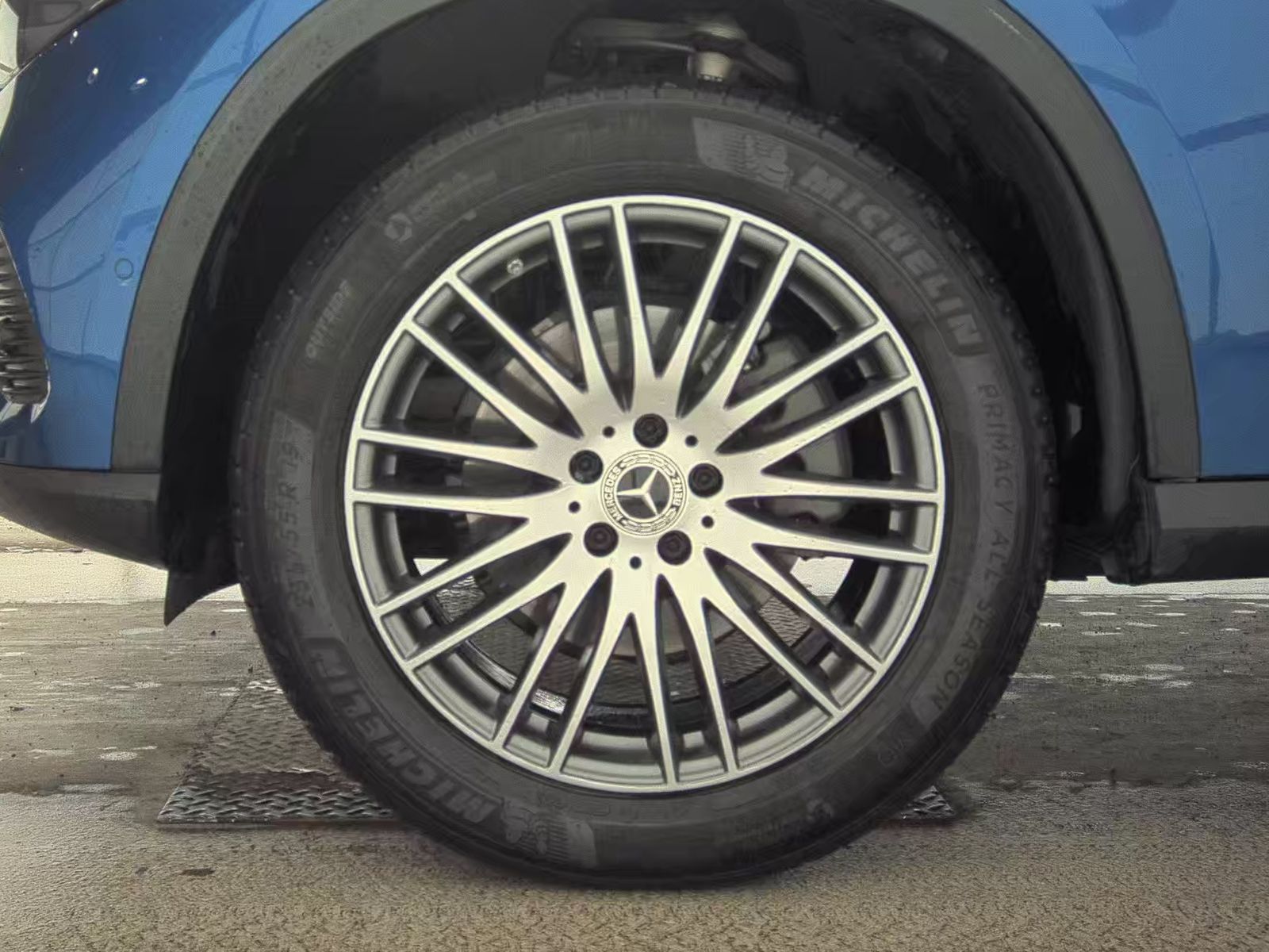 2023 Mercedes-Benz GLC GLC 300 AWD